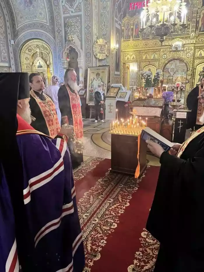 Преосвященнейший епископ Ялтинский Нестор совершил панихиду по воинам, погибшим в годы Великой Отечественной войны
