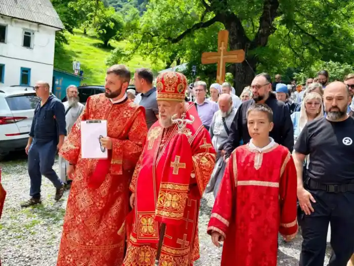 Епископ Ялтинский Нестор возглавил Божественную литургию в престольный праздник в Косьмо-Дамиановском монастыре