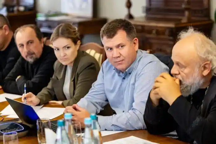 Епископ Ялтинский Нестор принял участие в рабочем совещании по вопросам реставрации Свято-Троицкого женского монастыря