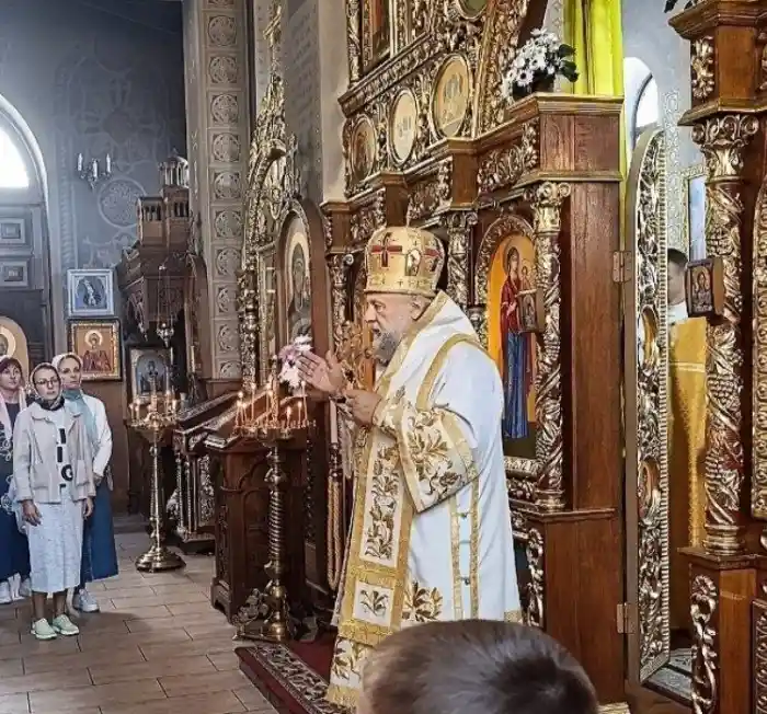Епископ Ялтинский Нестор возглавил Божественную Литургию в храме Архистратига Божия Михаила в Ореанде